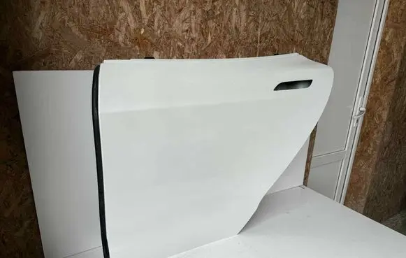 Rear door