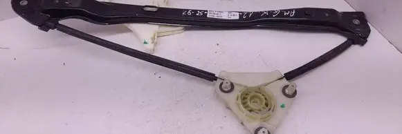 Volkswagen Amarok Rear window lifting mechanism without motor 2H7839401C