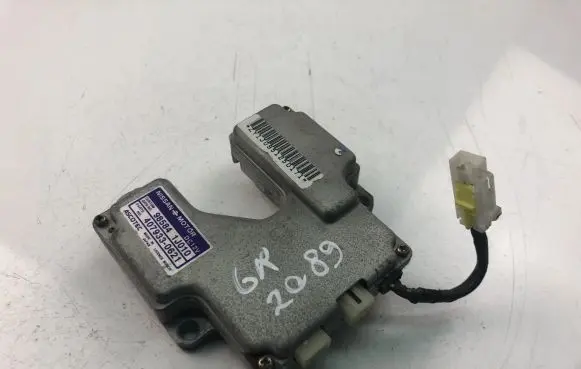 Nissan Primera Other control units/modules 985841J010