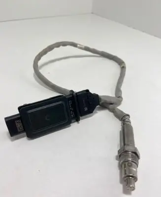 Volkswagen Golf VIII Lambda probe sensor 05L907807DD