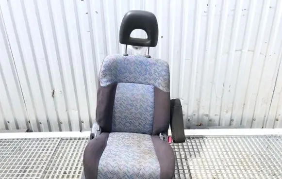 Toyota RAV 4 (XA10) Front passenger seat 