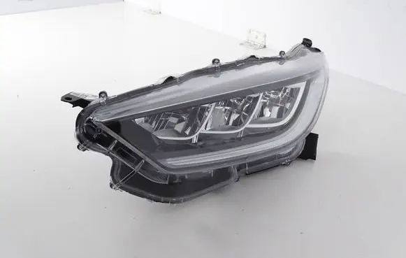 Toyota Yaris XP210 Headlight/headlamp EUK08 KO8