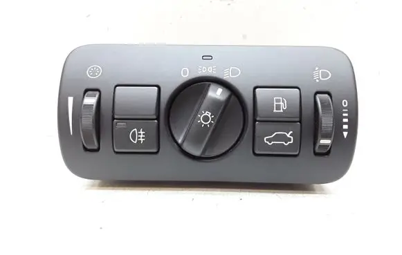 Volvo V70 Light switch 30739413