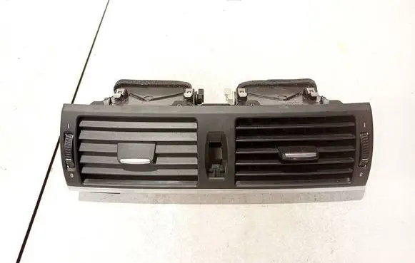 BMW X6 E71 Dash center air vent grill 921070503