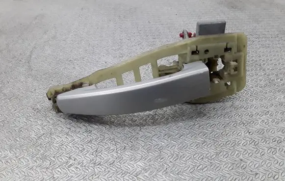 Opel Vectra C Front door exterior handle