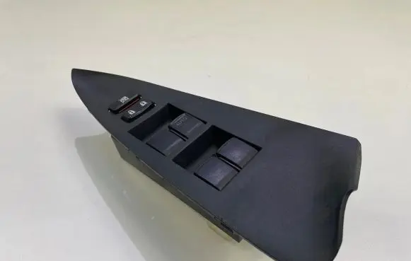 Toyota RAV 4 (XA30) Electric window control switch