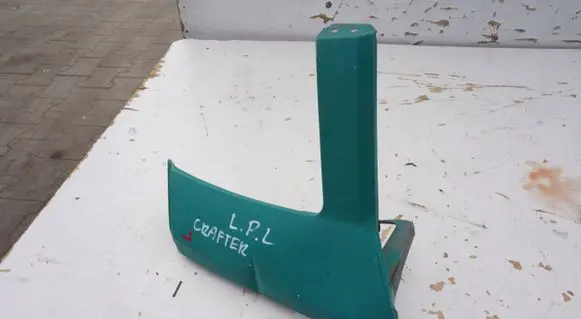 Volkswagen Crafter Rear sill (body part) 