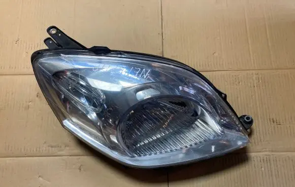 Citroen Nemo Headlight/headlamp 1356686080 45565999 45565383