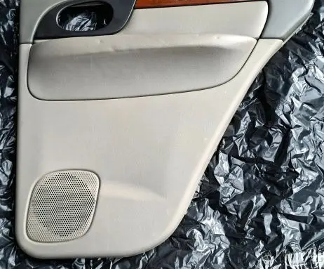 Chevrolet TrailBlazer Rear door card panel trim 
