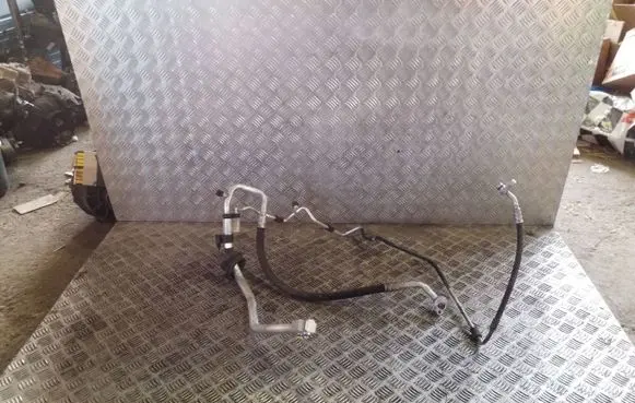 Audi Q5 SQ5 Air conditioning (A/C) pipe/hose 8R2260712C