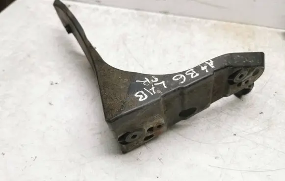 Audi A4 S4 B6 8E 8H Front bumper mounting bracket 8d0821138b
