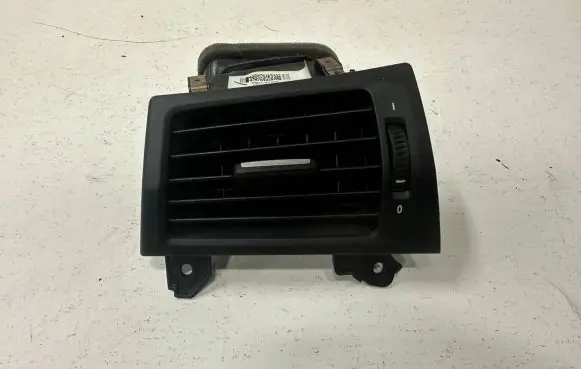 BMW X4 F26 Dashboard side air vent grill/cover trim 921744107 105161993 T05161993