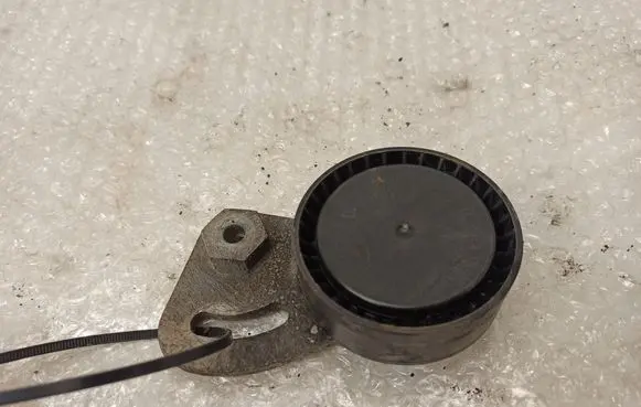 BMW 7 E38 Alternator pulley 