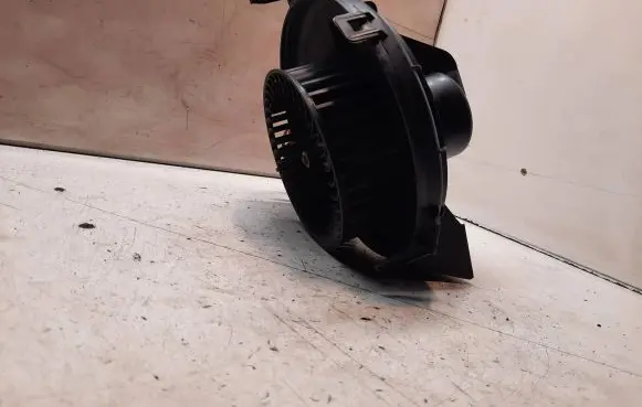 Opel Combo C Heater fan/blower 006453T