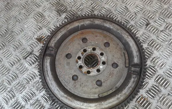 Toyota Avensis T220 Dual mass flywheel NOCODE