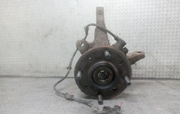 Volvo S40, V40 Front wheel hub spindle knuckle