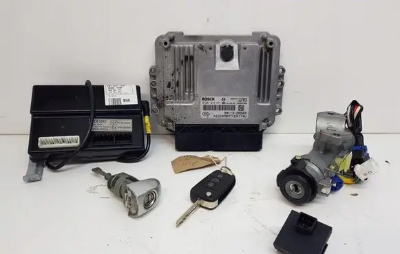 KIA Ceed Engine ECU kit and lock set 