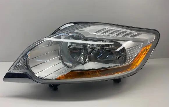 Ford Kuga I Headlight/headlamp 8V4113W030CE