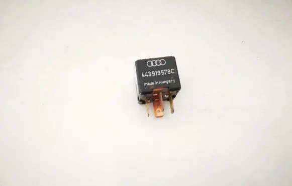 Volkswagen PASSAT B5 Other relay 443919578c 899519