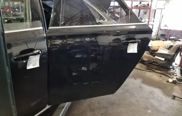 Audi A8 S8 D4 4H Rear door LZ9Y