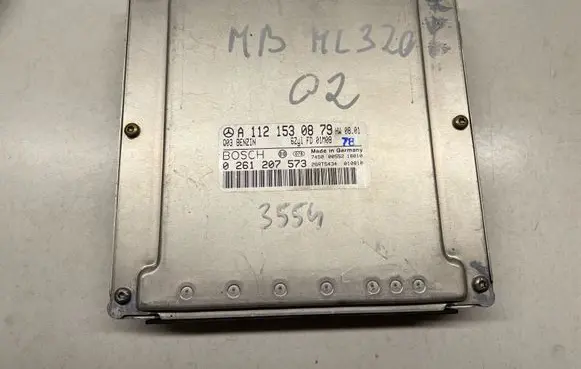 Mercedes-Benz ML W163 Engine control unit/module 0261207573 A1121530879
