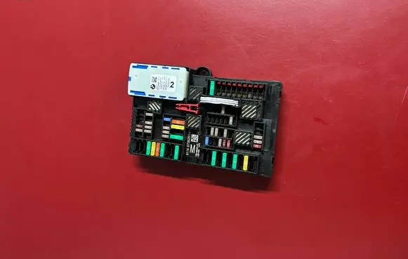 BMW X3 G01 Fuse module 8736251 61148736251