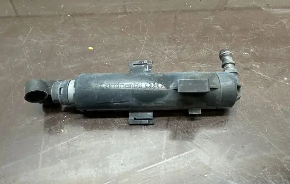 Audi A1 Headlight washer spray nozzle 8X0955101A