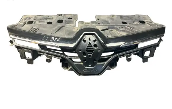 Renault Clio IV Front bumper upper radiator grill 628101467R