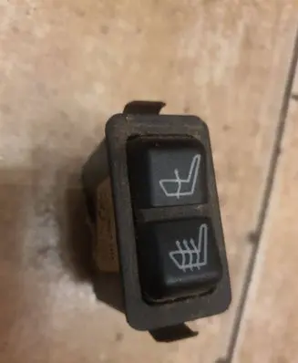 BMW 5 E34 Seat heating switch 1374221 03836700 6131