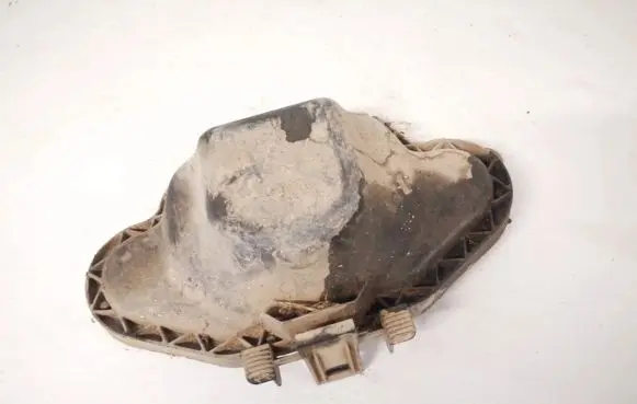 Renault 19 Headlight/headlamp dust cover 66935730 66935740