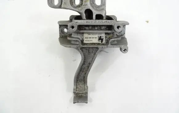 Volkswagen Touran III Engine mount vacuum valve 5Q0199262BH