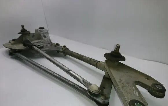 Nissan X-Trail T30 Front wiper linkage 28840EQ300 38336