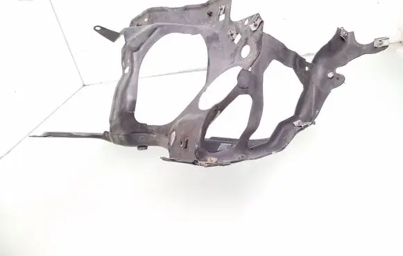 BMW 7 E65 E66 Headlight/headlamp mounting bracket