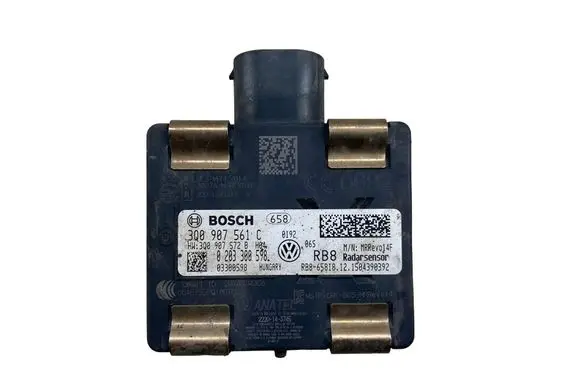 Volkswagen PASSAT B8 Distronic sensor radar 3Q0907561C