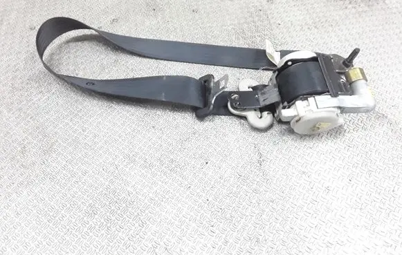 Mazda 2 Front seatbelt