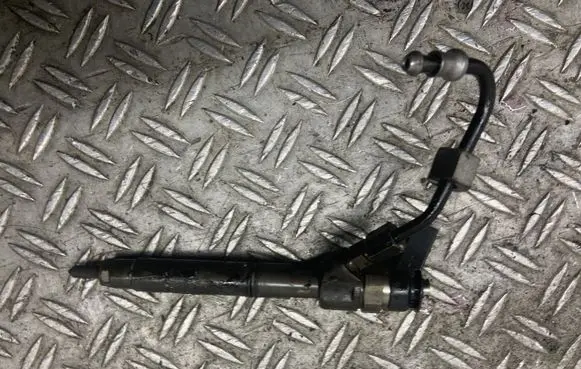 Mercedes-Benz B W245 Fuel injector