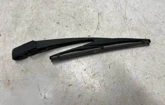 Suzuki SX4 Rear wiper blade arm 39870