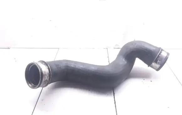 Volkswagen PASSAT B5 Intercooler hose/pipe 3B0145834N