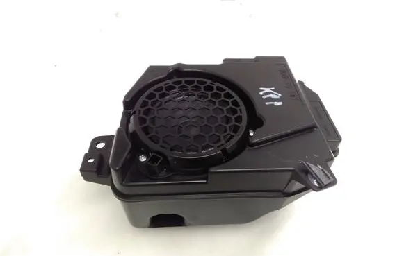Mazda CX-30 Front door speaker BDGF6696Y