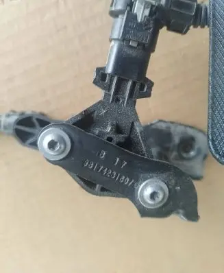 Peugeot 207 Headlight/headlamp level sensor 9817423180