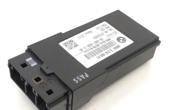 BMW 3 F30 F35 F31 Seat heating relay 9216468 921646801 01734553