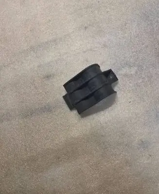 Audi A8 S8 D2 4D Intercooler pipe mounting bracket 