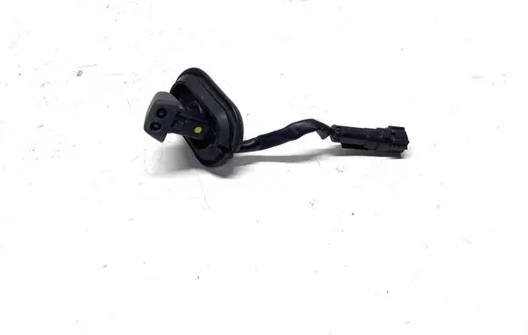 Volvo V60 Windshield washer spray nozzle 30699651