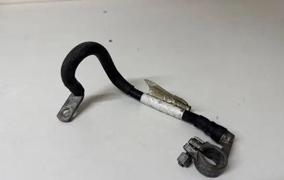 Volkswagen Caddy Positive cable (battery) 