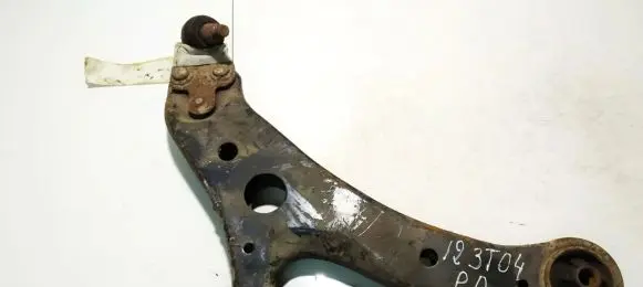 Toyota Previa (XR30, XR40) II Front lower control arm/wishbone