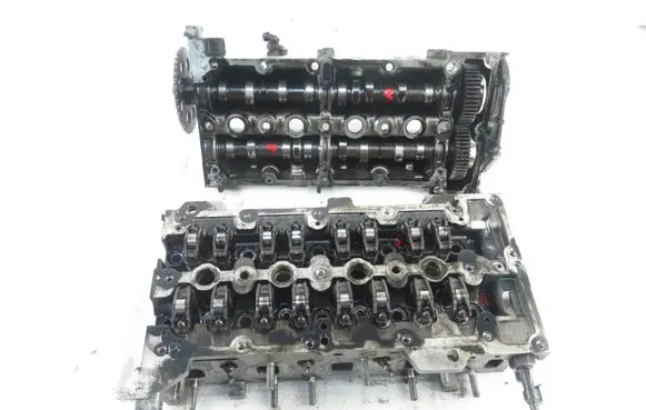 Opel Corsa D Engine head 55208388