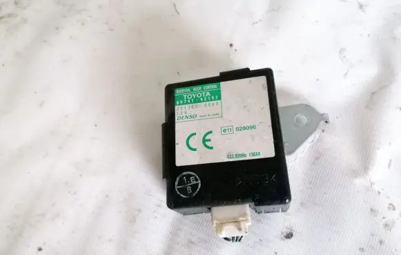 Toyota RAV 4 (XA20) Door control unit/module 8974142151 89741-42151