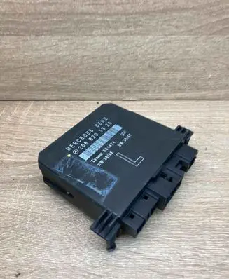 Mercedes-Benz C W202 Door control unit/module 2088201326 351474