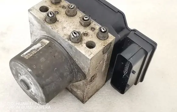 Mini One - Cooper Coupe R56 ABS Pump 6782312 15803909 54084903D