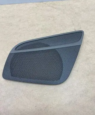 Side speaker trim/cover